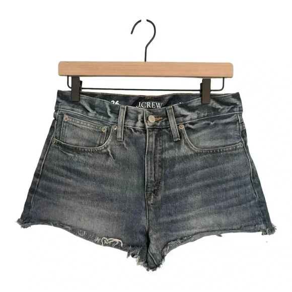 J Crew Relaxed denim short in Baxter Street wash, Item BF378, Size 26 - Picture 3 of 14